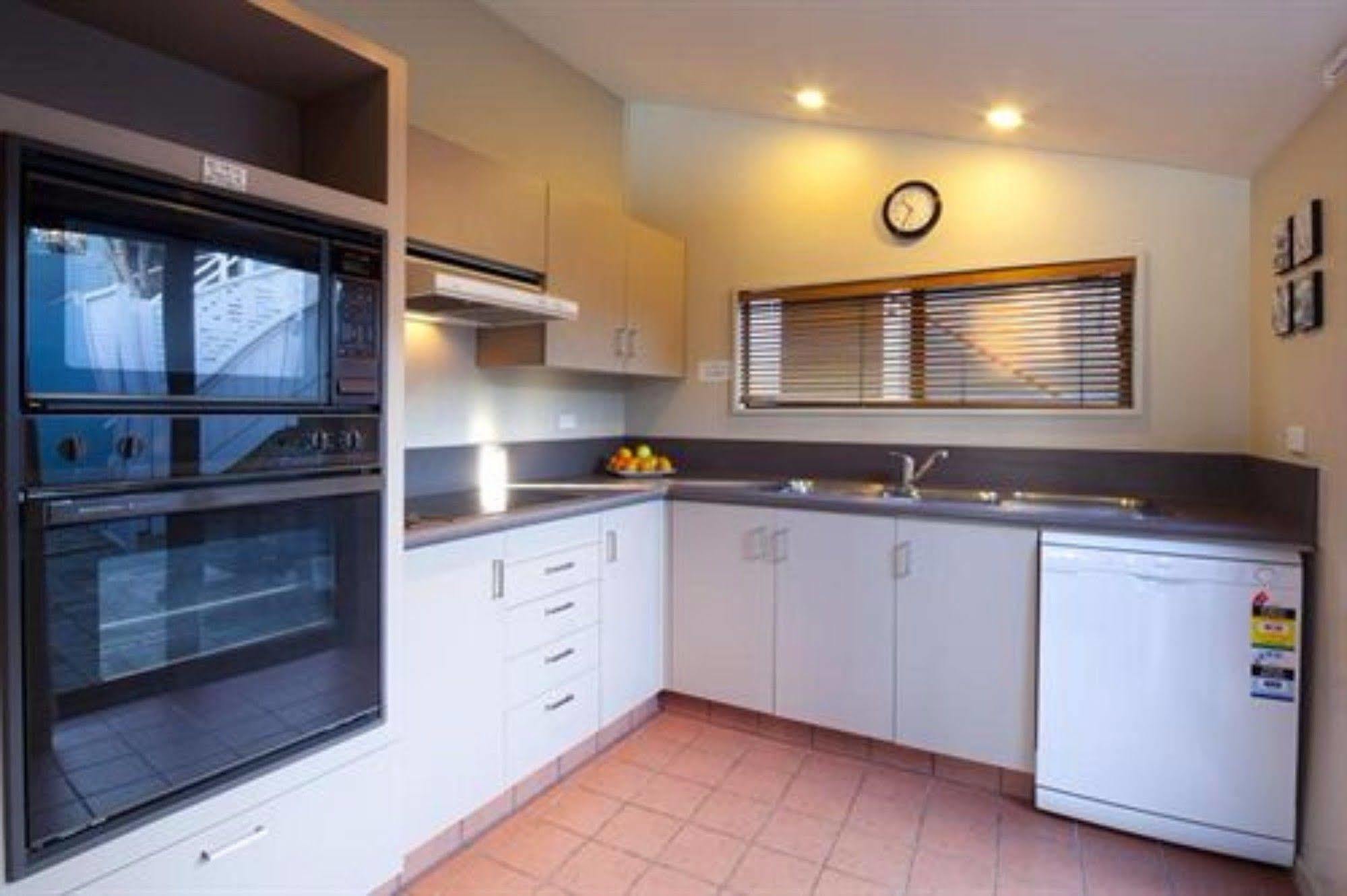 Spinnaker Bay - 1 Bedroom Apartment Queenstown Extérieur photo